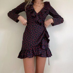 Réalisation Par The Alexandra Inspired Black & Red